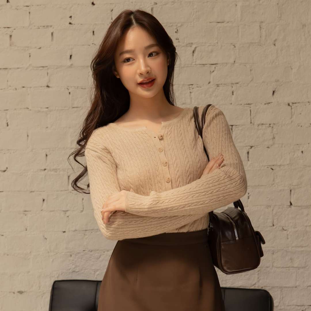 avocado - Payson Soft Cardigan คาร์ดิแกนไหมพรมแขนยาว ดีเทลคอวี