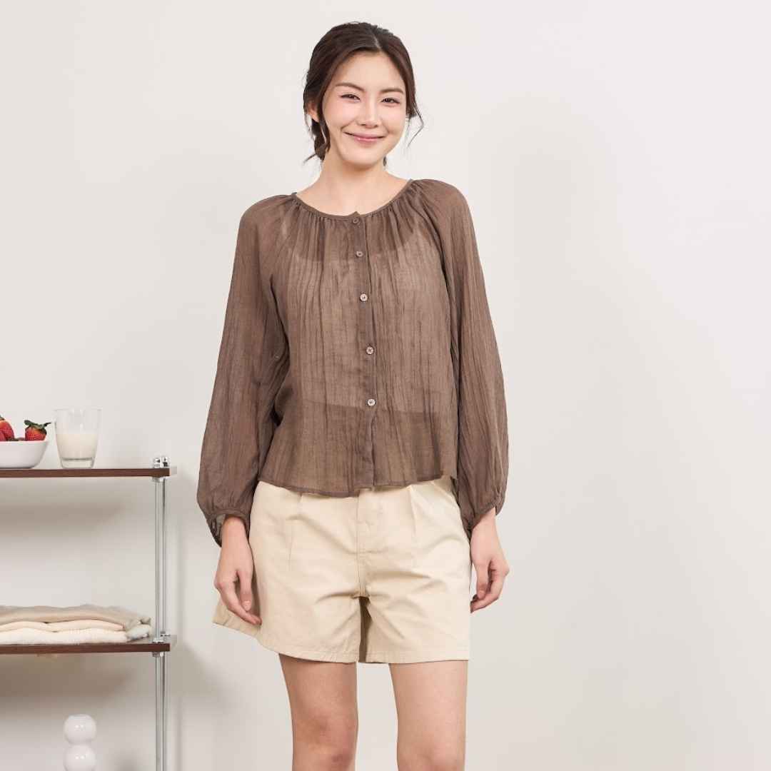 avocado - Iris light blouse เสื้อเบลาส์เนื้อผ้า Cotton ผสม เนื้อผ้าโปร่ง บางเบา