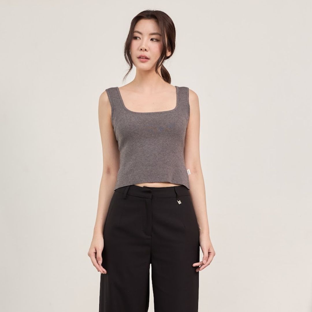 avocado - Nuna knit tank เสื้อกล้ามเนื้อผ้าไหมพรม ผ้านุ่ม ดีไซน์เว้าเอว