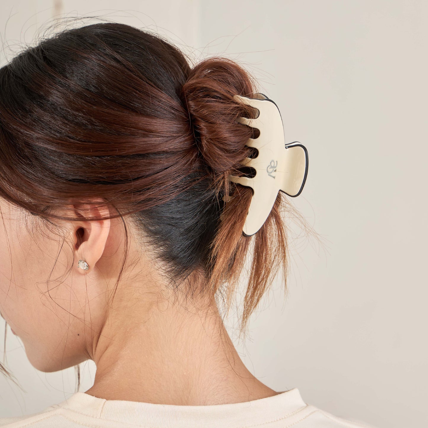 avocado - Claw Clip กิ๊บติดผม น้ำหนักเบา ทนทาน I มี 2 สี