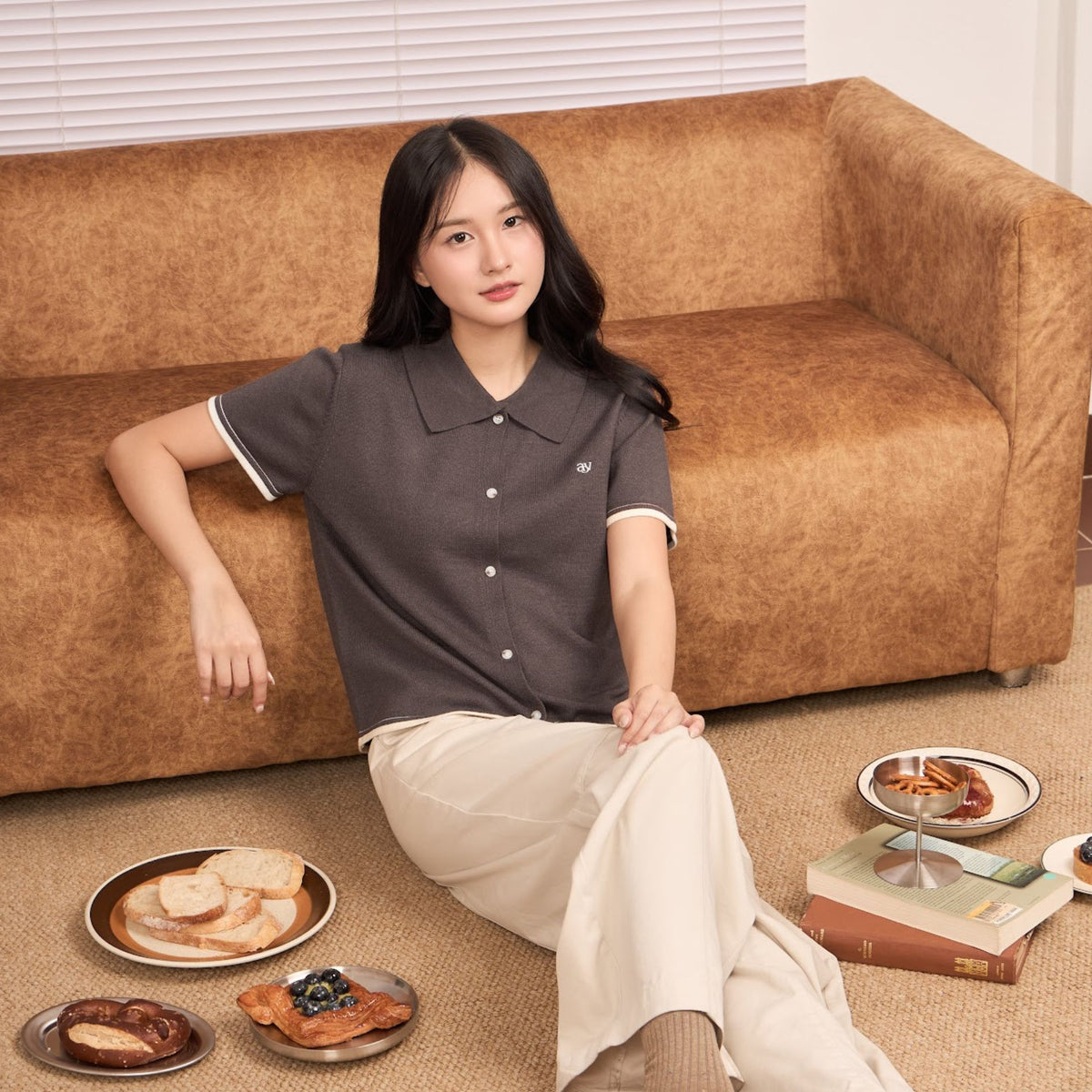 avocado - Airy-ann Crop Polo เสื้อโปโลครอปทูโทน