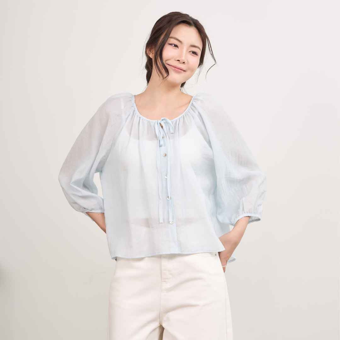 avocado - Hazel light blouse เสื้อเบลาส์ทรง Oversize เนื้อผ้า Tencel นุ่ม ลื่น ใส่สบาย