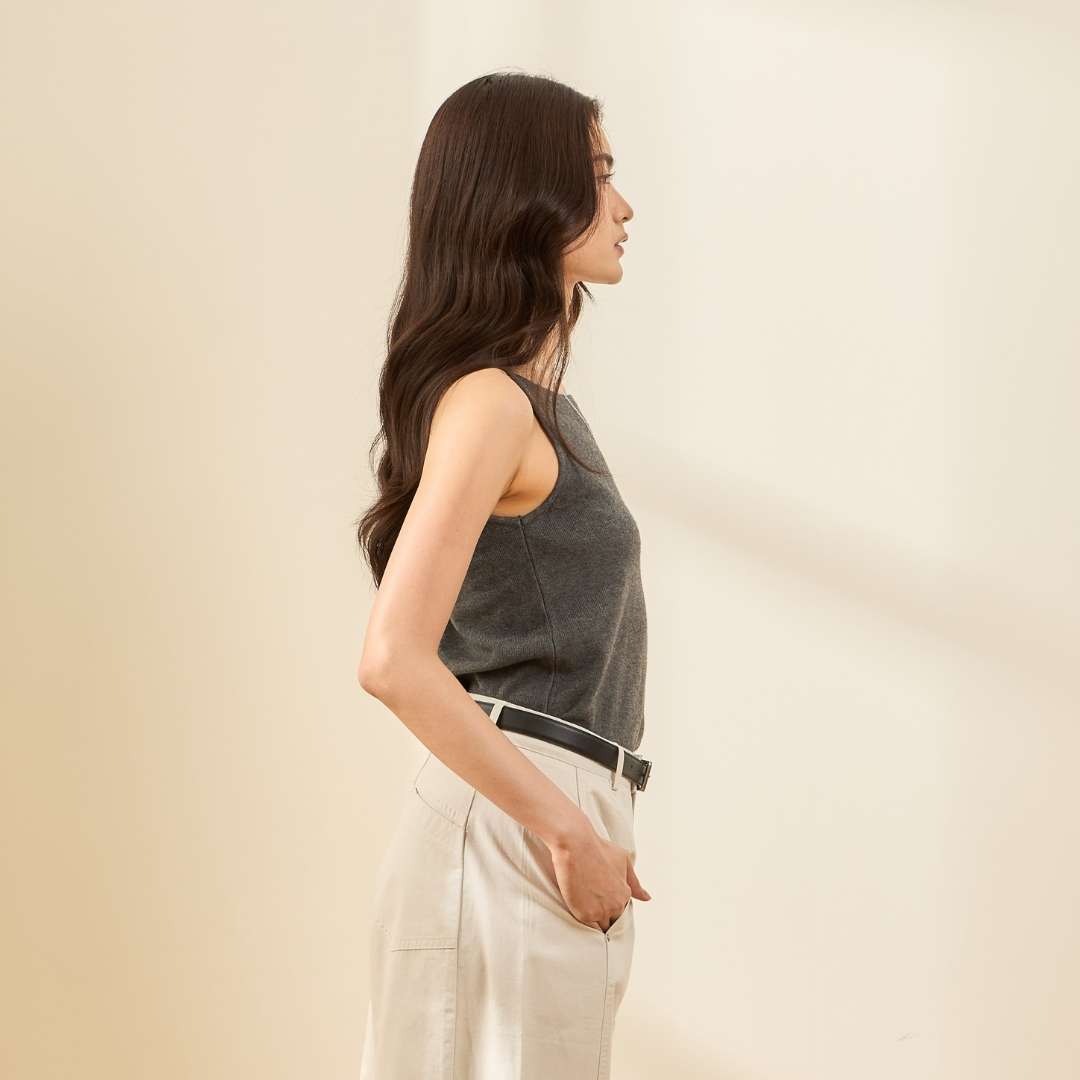 avocado - Cosmos Knit Camisole สายเดี่ยวคอปาด ดีไซน์เรียบง่าย ใส่ได้ทุกวัน