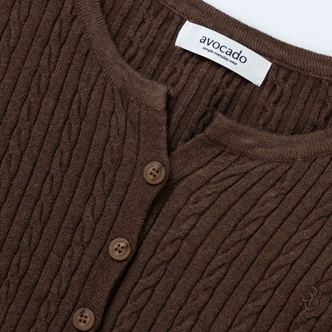 avocado - Payson Soft Cardigan คาร์ดิแกนไหมพรมแขนยาว ดีเทลคอวี