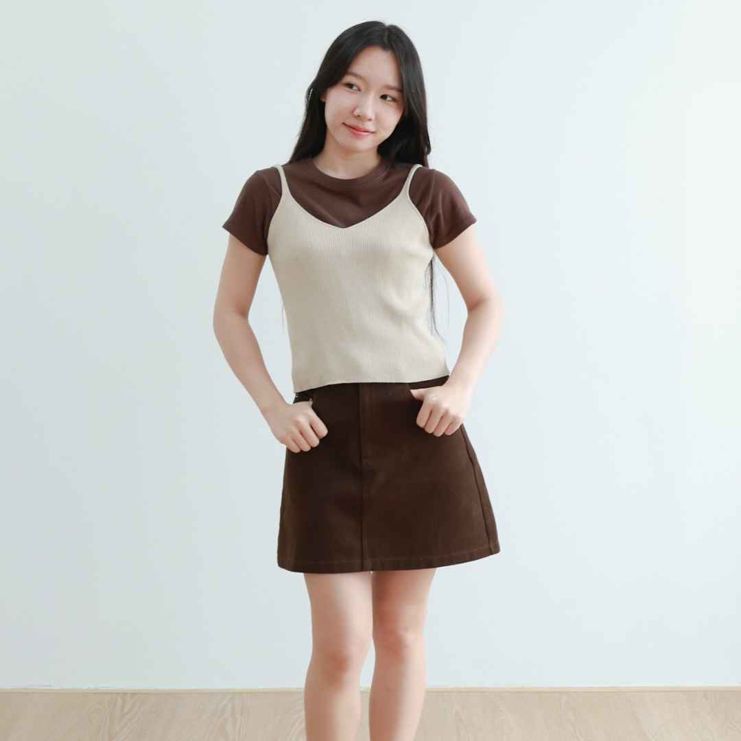 avocado - Bonbon soft camisole เสื้อกล้ามผ้าไหมพรม ทรงคอวี