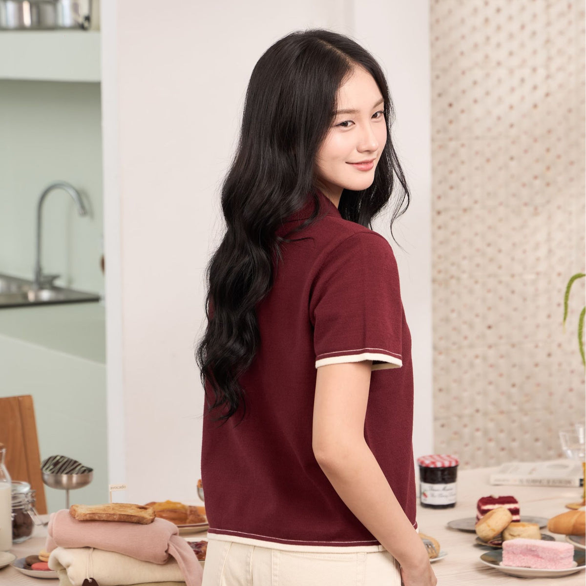 avocado - Airy-ann Crop Polo เสื้อโปโลครอปทูโทน