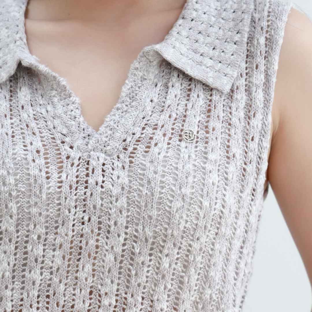 avocado - Haven Polo Tops เสื้อโปโลผ้าโครเชต์แขนกุด นุ่มฟู