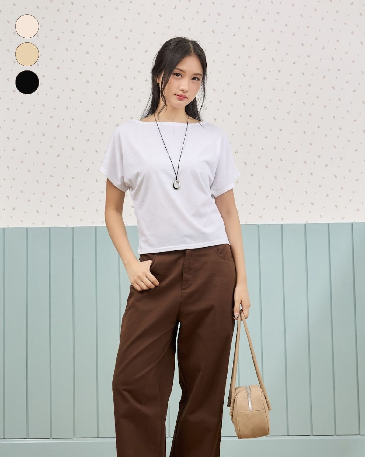 avocado - Aster top เสื้อยืดเบสิค ทรงคอปาด ดีไซน์เก็บเอวเข้า แมตช์ง่าย I มี 2 ไซส์