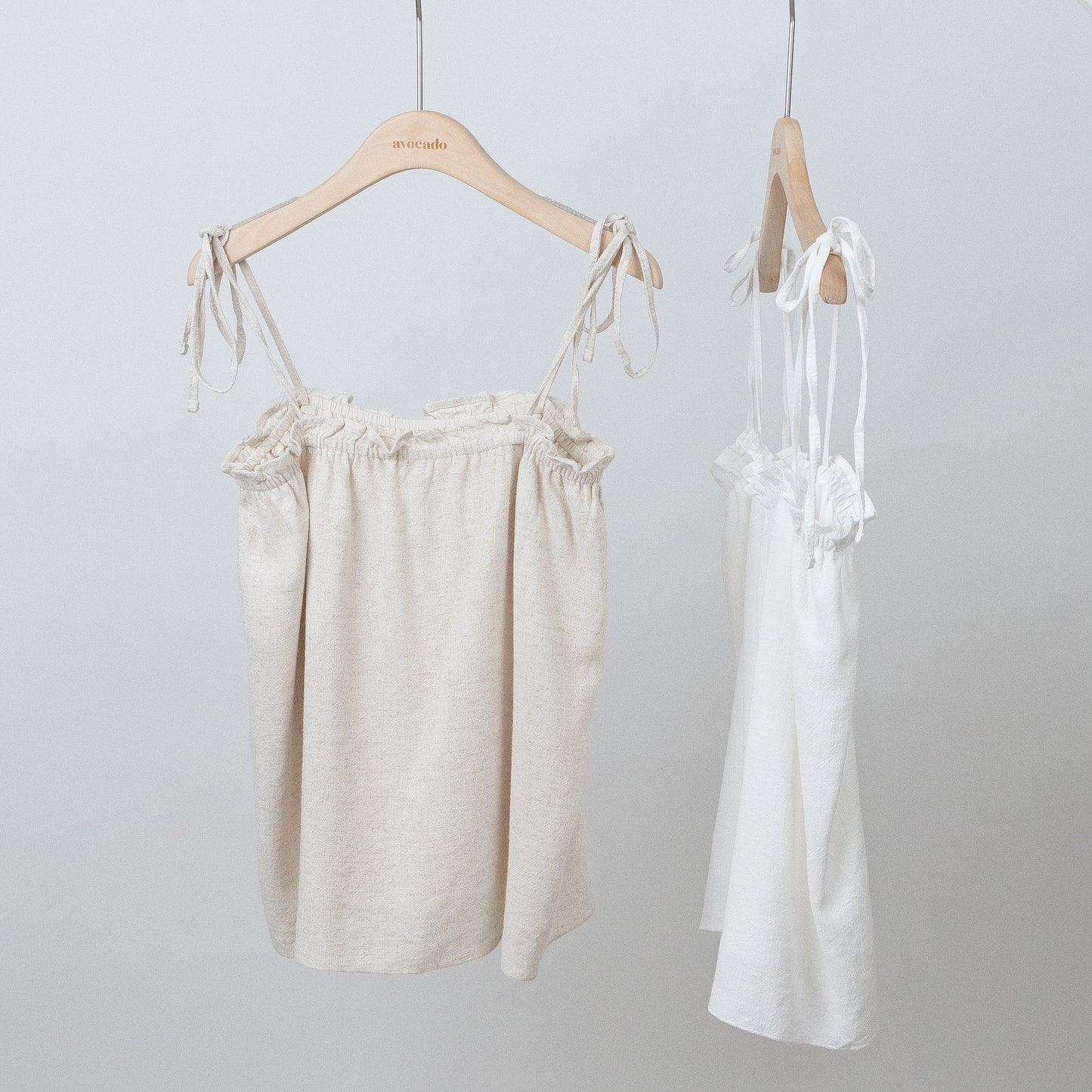 avocado - Linen Marlyn Singlet สายเดี่ยวผ้าลินิน