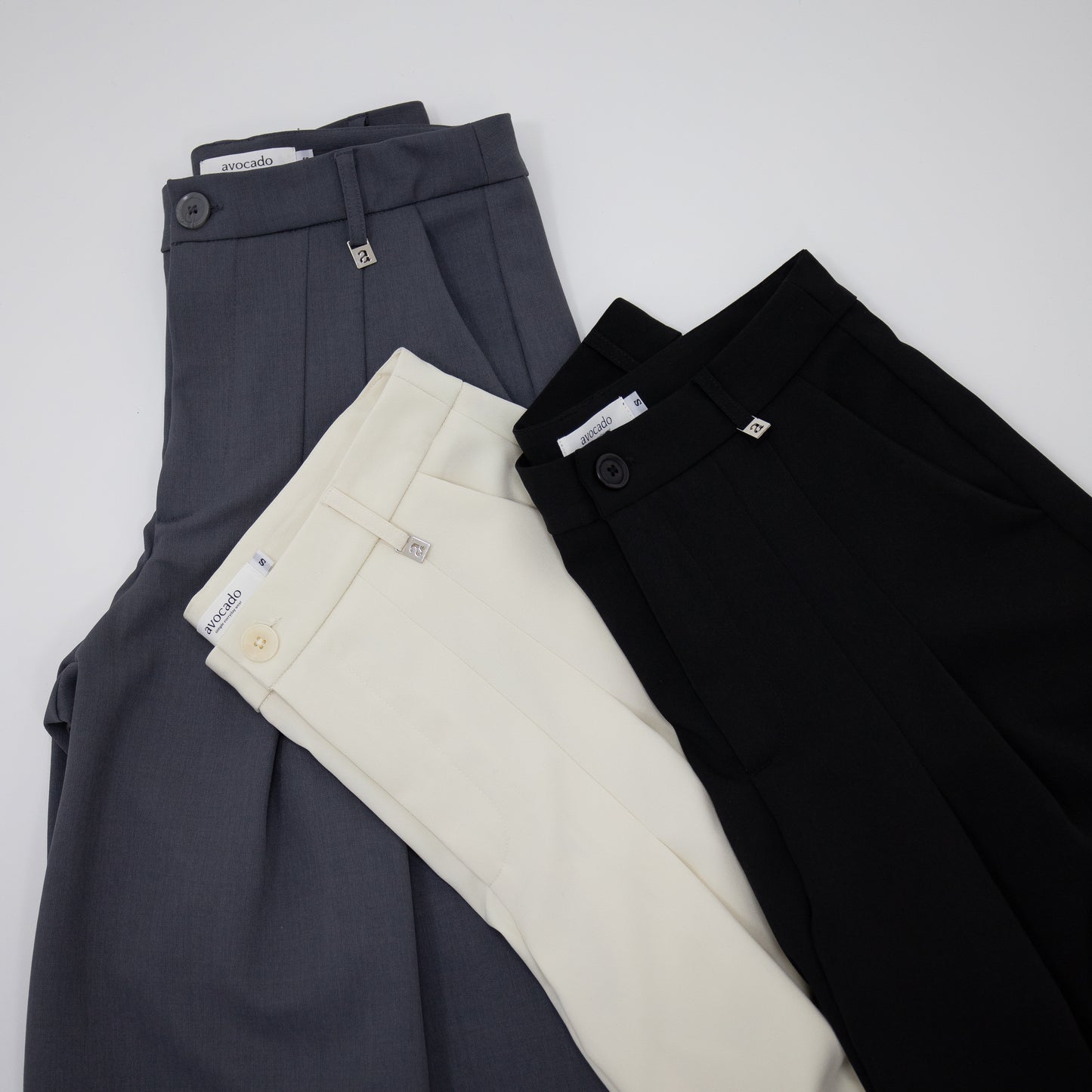 avocado - Royal Trouser กางเกงเอวต่ำทรงกระบอกใหญ่
