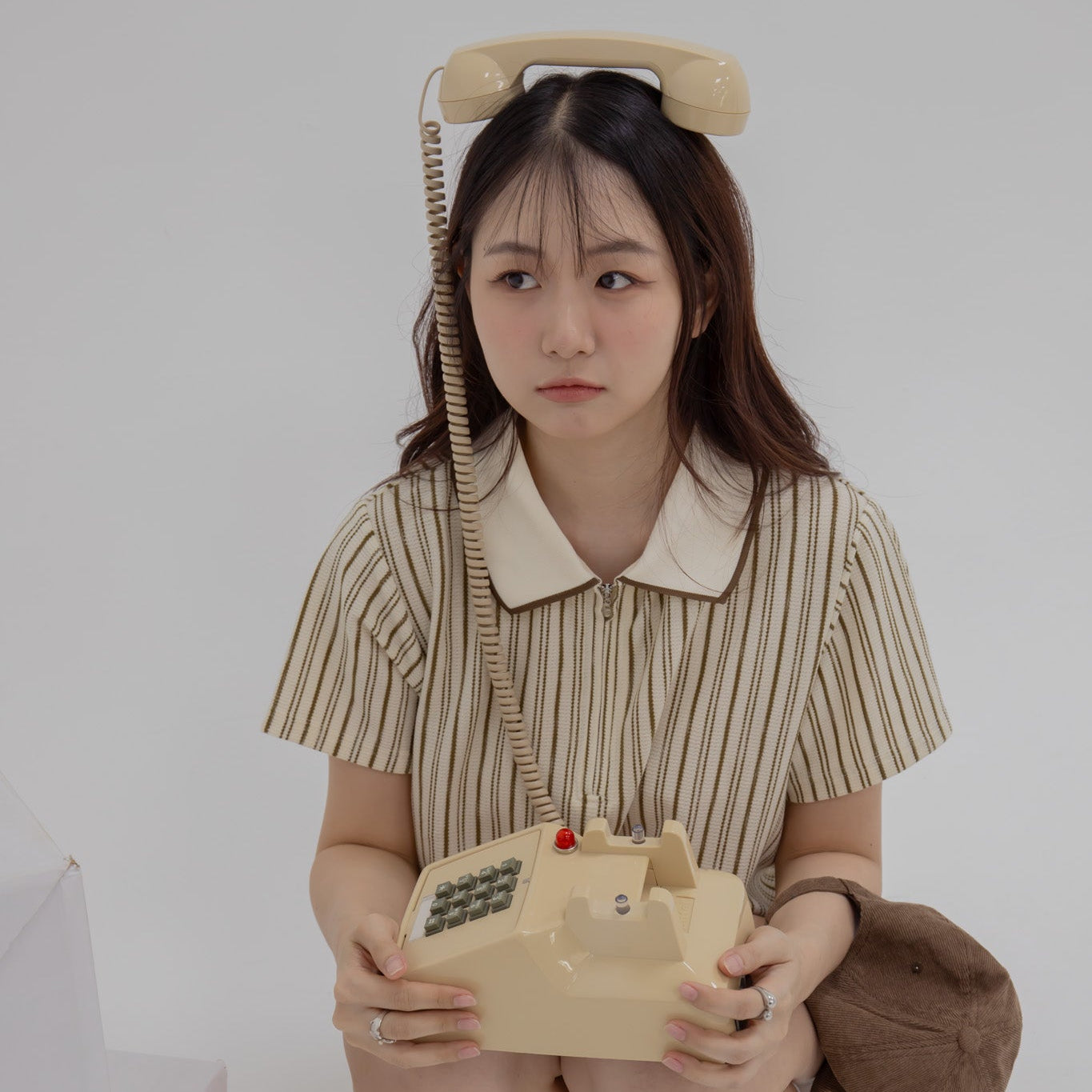 avocado - Hershey Polo Crop เสื้อโปโลทรงครอปผ้า waffle
