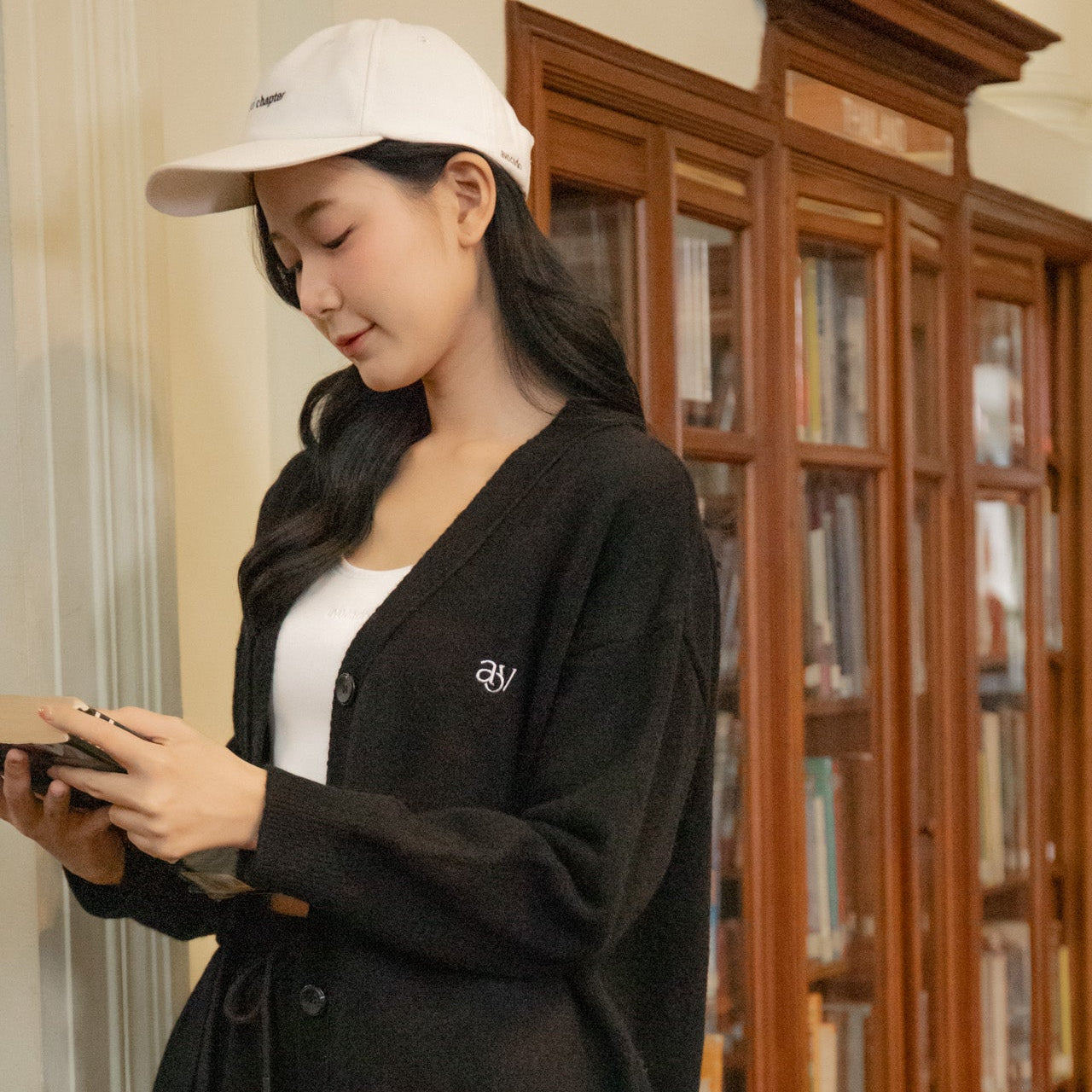 avocado - College Cardigan คาร์ดิแกนตัวใหญ่แบบ Unisex