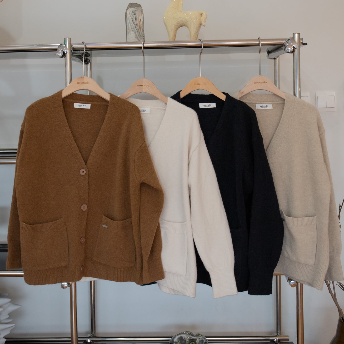avocado - Mackie Loose Cardigan คาร์ดิแกนทรง Oversize ผ้านุ่มฟู