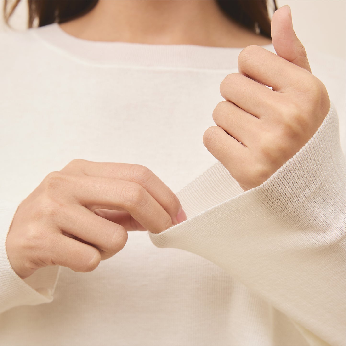 avocado - Jammy Tops เสื้อแขนยาวคอปาดทรงครอป บางเบา ใส่สบาย มี 8 สี