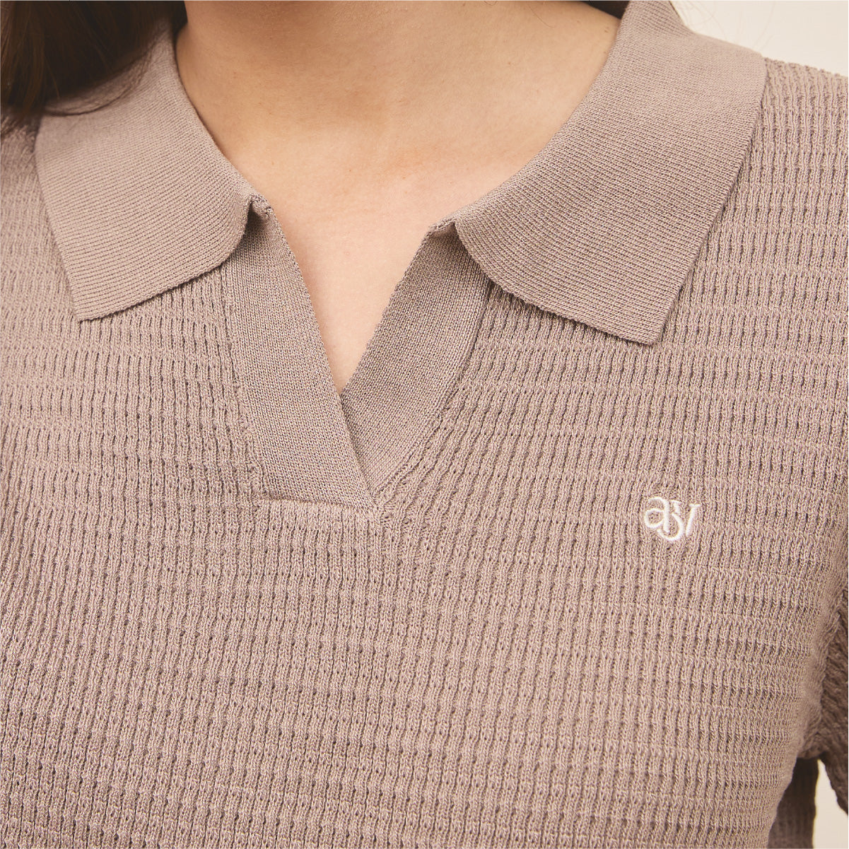 avocado - Lunar Polo Tops เสื้อโปโลแขนสั้น ใส่สบาย ใส่ได้ทุกวัน I อกได้ถึง 52"