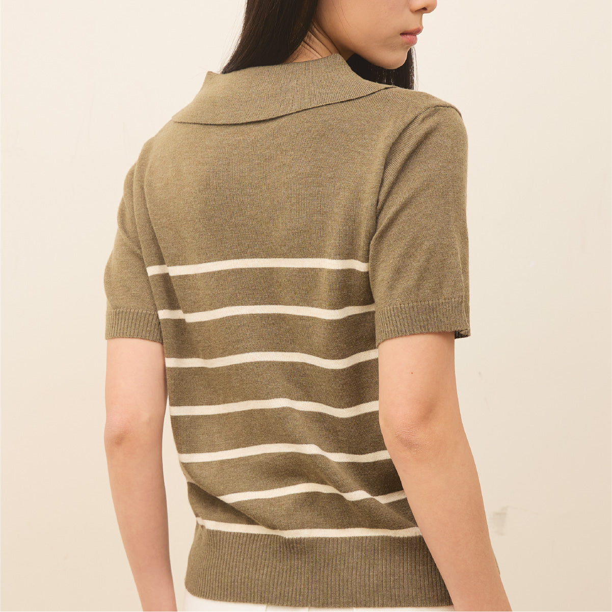 avocado - Tenya Line Tops เสื้อโปโลแขนสั้น ลายทางดีเทลซิปหน้า ผ้าใส่สบาย I มีไซส์อก 38" และ 46"